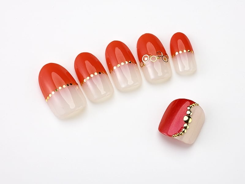 オレンジ×ゴールドは夏の定番カラー