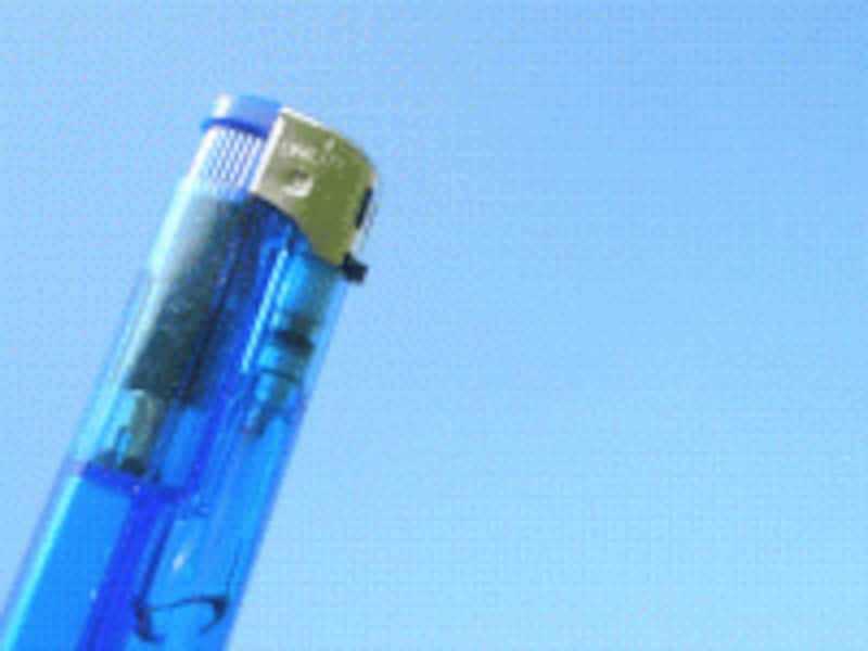 子どもの火遊びには、くれぐれもご注意を！