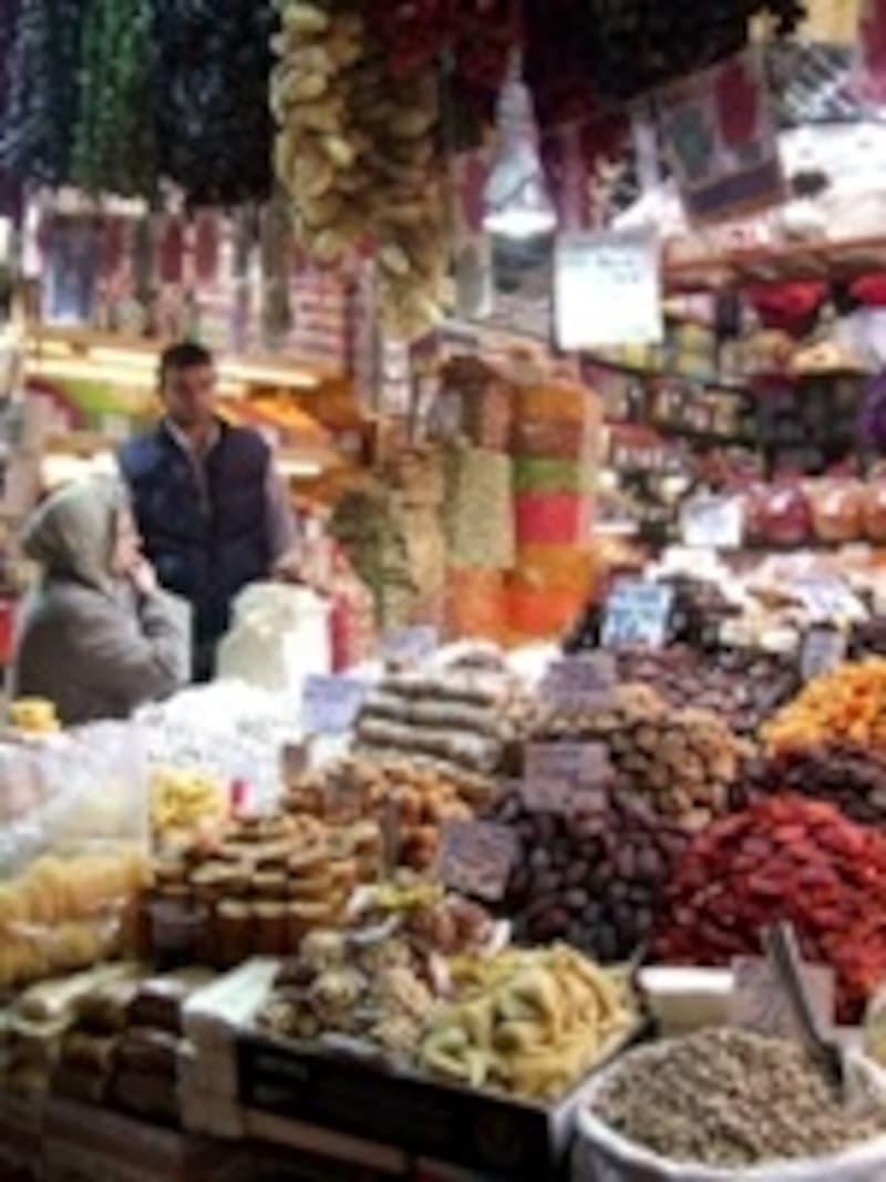 パザール（市場）などでは値切りが基本！