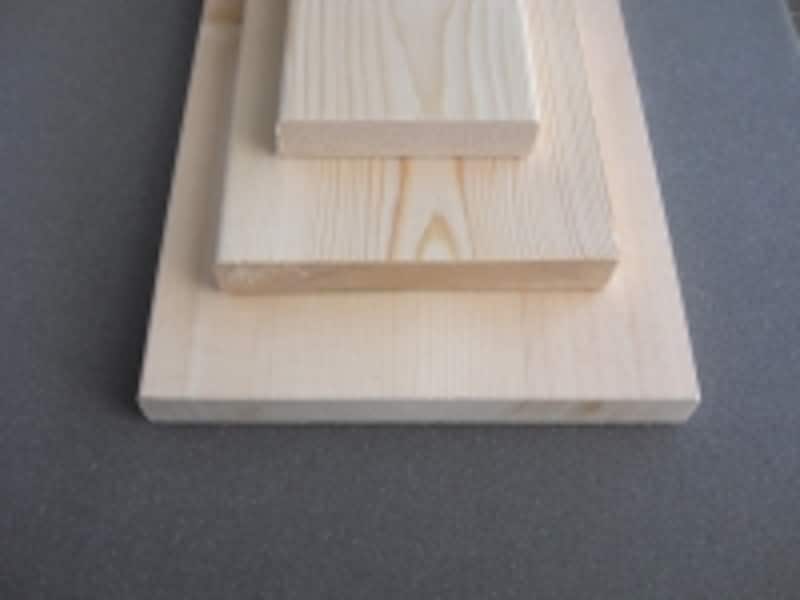 上から1×4材、1×6材、1×8材