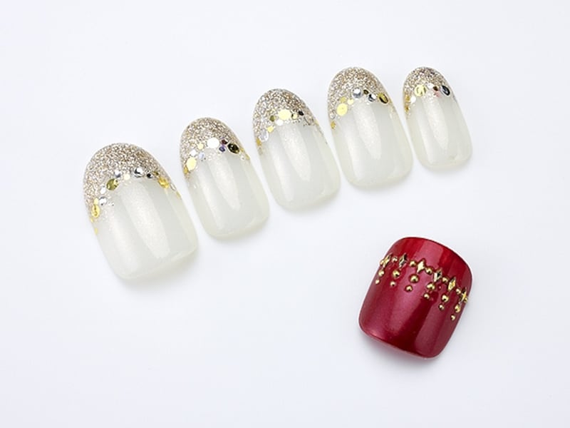 シャンパンゴールドは大人の夜遊びにピッタリ