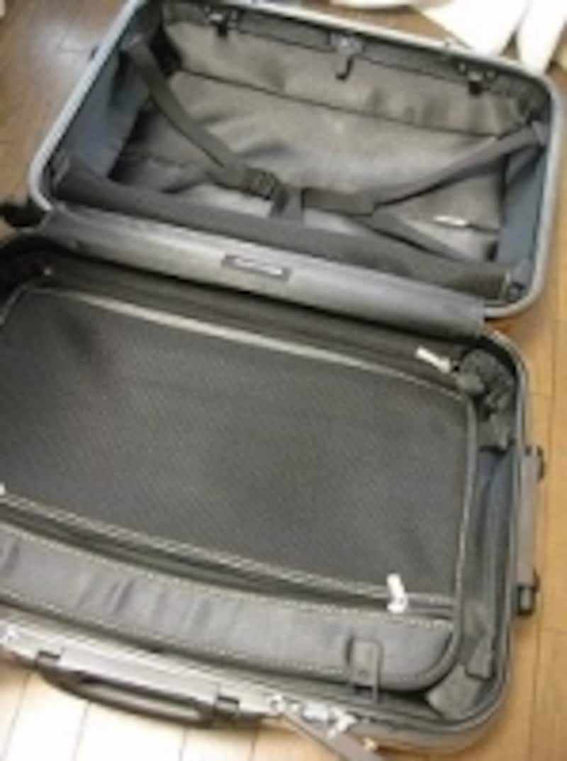 スーツケースは、移動時の状態を考えて荷造りを！