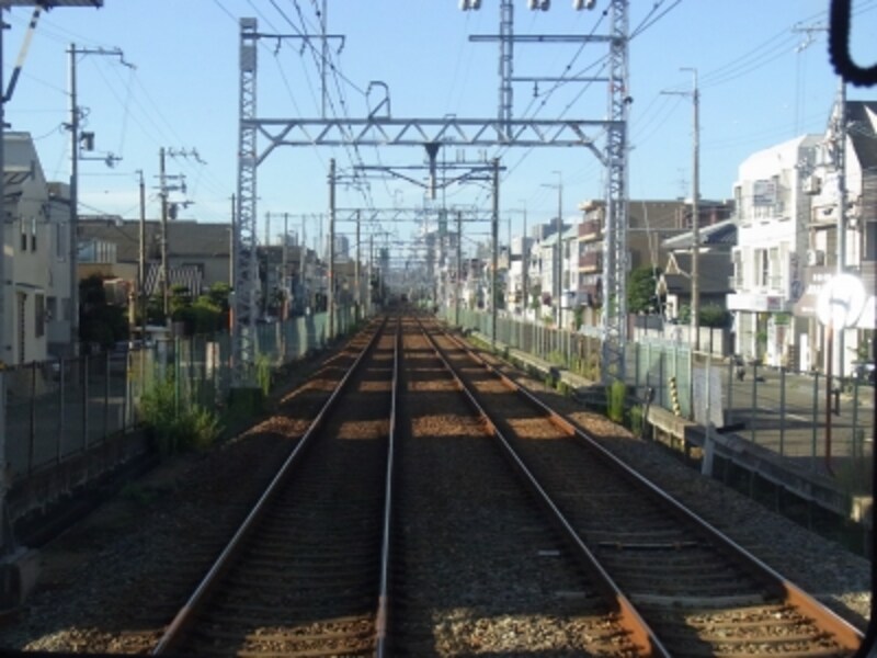 この辺りから土地はほぼフラットになり、住宅が密集してくる。