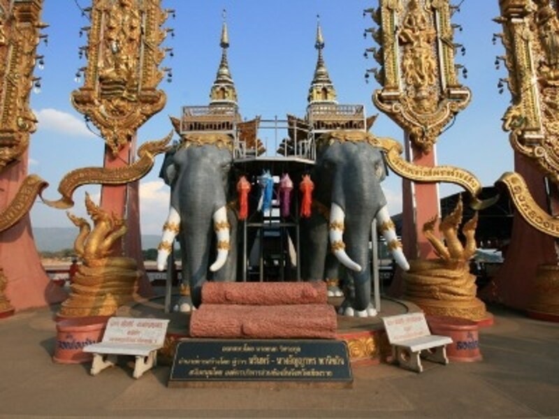 ここがチェンセーンにある3つの国の国境が交わる地点「ゴールデントライアングル」(c)D-MARK MAGAZINE