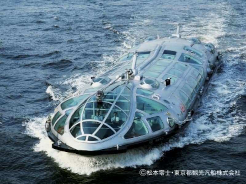 「この船は水中に潜るの？」という質問をされることも多いというヒミコ。斬新なデザインがワクワク感を高めます