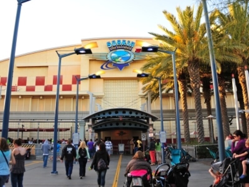 パークに入ったらまずは、ソーリンオーバーカリフォルニア