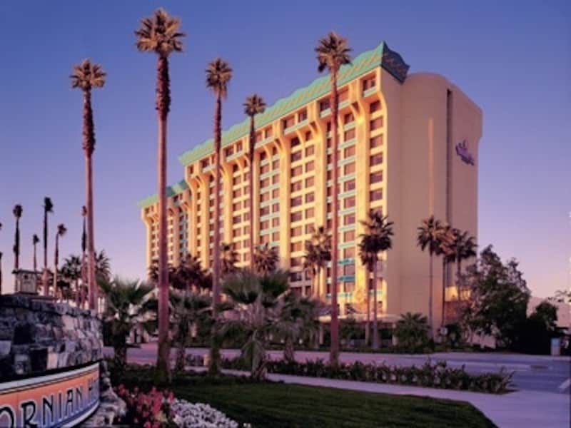 カリフォルニアアドベンチャーが一望できる(C) Disneyland Resort