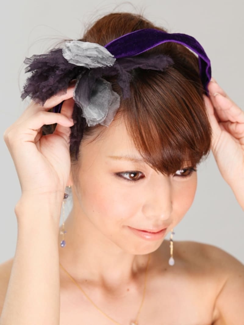 前髪との境いめにつけると小顔にみえる