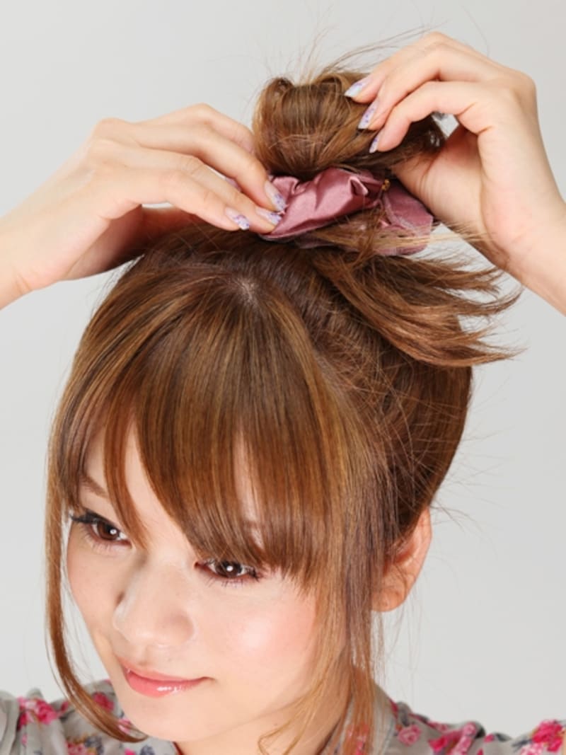 毛先をいれずハネさせるのがポイント