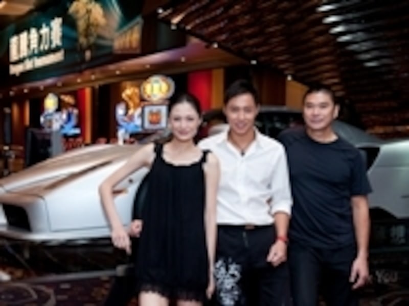 ドレスコードの参考に。 (c) City of Dreams