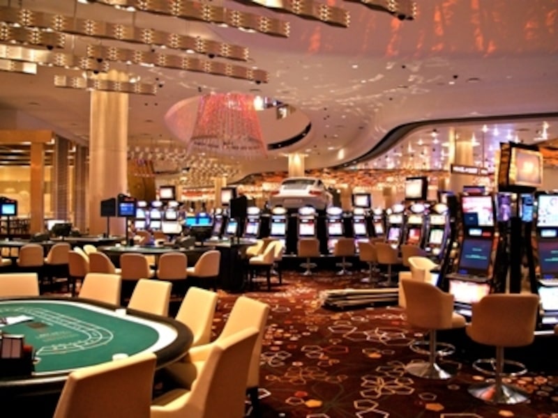 広々としたフロアのシティ・オブ・ドリームス・カジノ