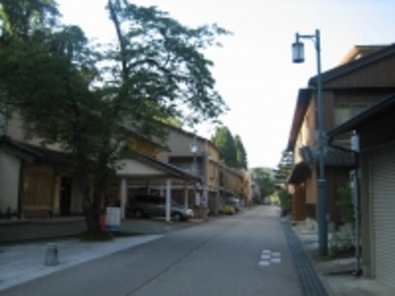 静かな佇まいの湯涌温泉