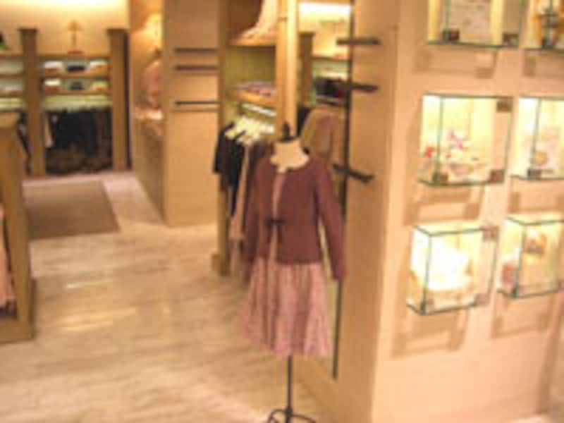 ボンポアン(bonpoint)伊勢丹新宿店