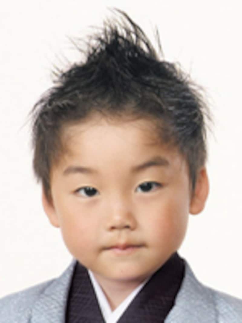 七五三写真で人気のスタジオアリスに、七五三の髪形について取材!今年流行のヘアアレンジをレポートします。