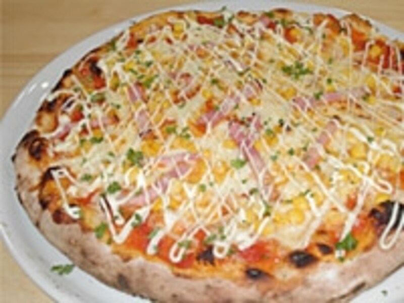 ベーコンとたっぷりコーンのピッツァ(1150円) 〔スキップキッズ〕