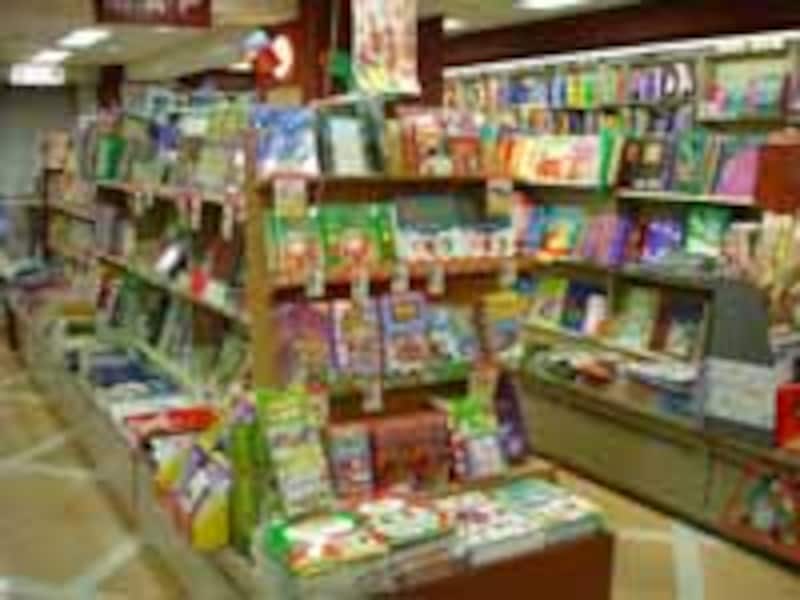 丸善名古屋は洋書販売売り場全国No.1。日本で一番洋書が売れる販売店です。名古屋の人々は自己研鑽好きな人々が多いので、ELT商品もよく売れるそう。