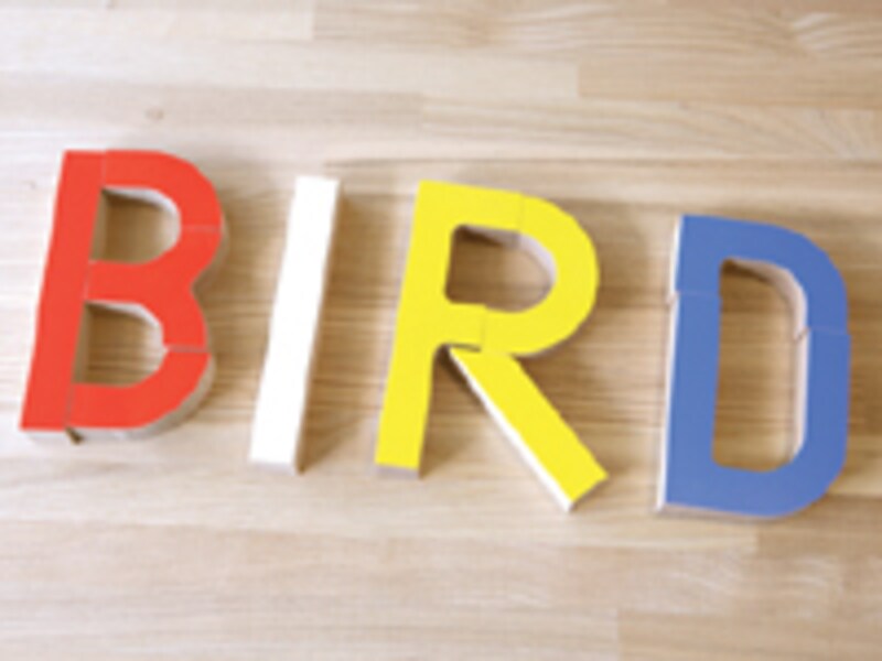 英単語も色の積み木でヒントを得られる