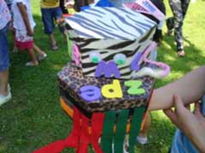 この日、ママと子どもが一緒に作った作品。アフリカン柄のドラム。