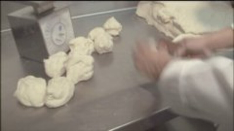 実写もあって構成にバラエティさがある