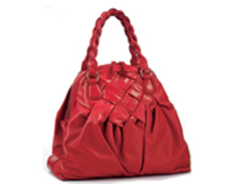 持つだけでクラス感アップ！本格派バッグ