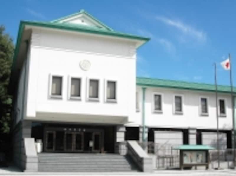 開館は昭和10年。昭和62年に新館が増築された