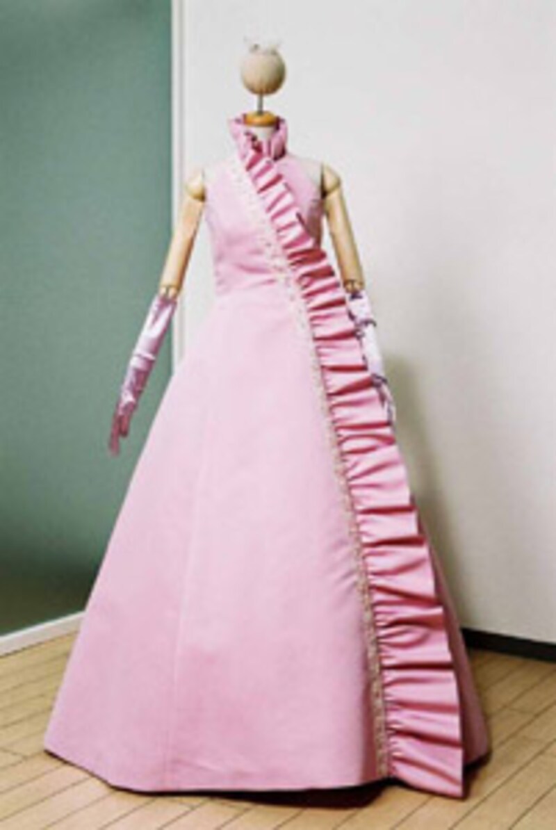 甘辛バランスが絶妙なピンクのドレス