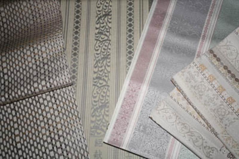 創業1897年の博多織元「岡野」の工房にて。岡野には、意匠(デザイン)部があり、独自のデザインを生み出しています。撮影:太田耕二