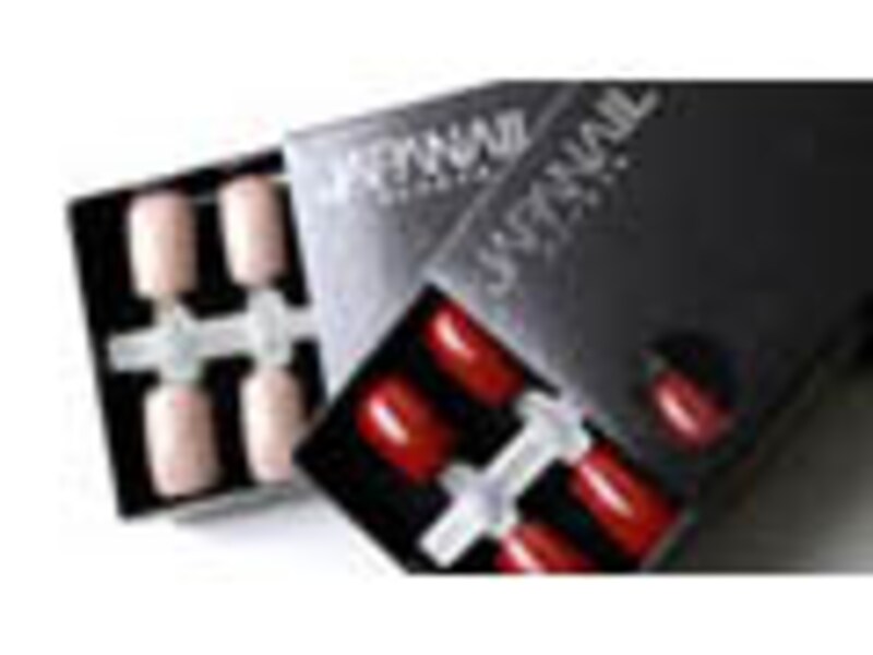 ネイルから始める春色カラーコーディネート