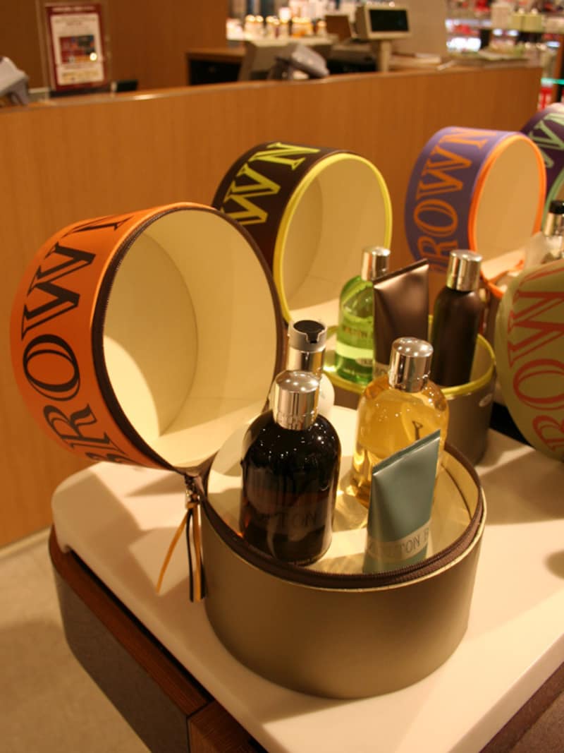 MOLTON BROWN