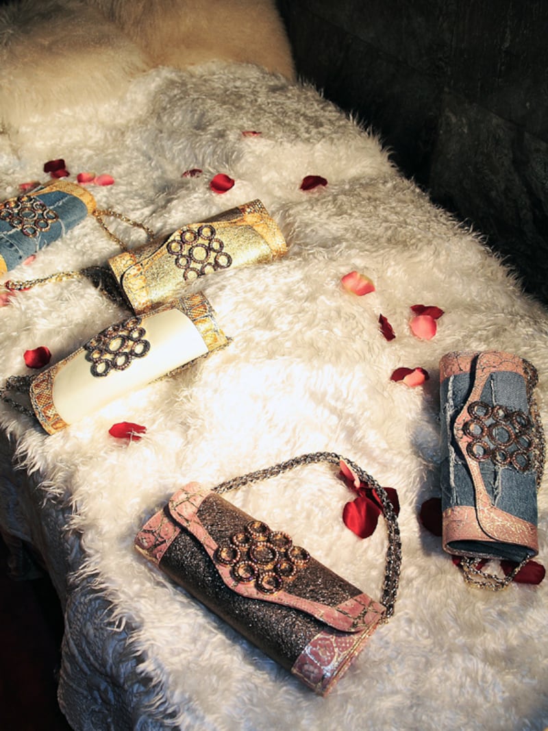 クラッチバッグ