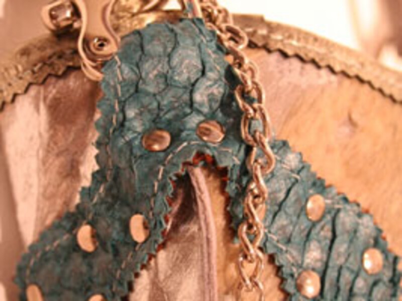 コンセント パリ