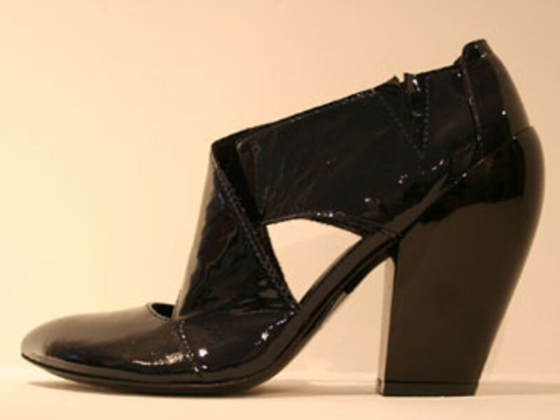 コンセント パリ