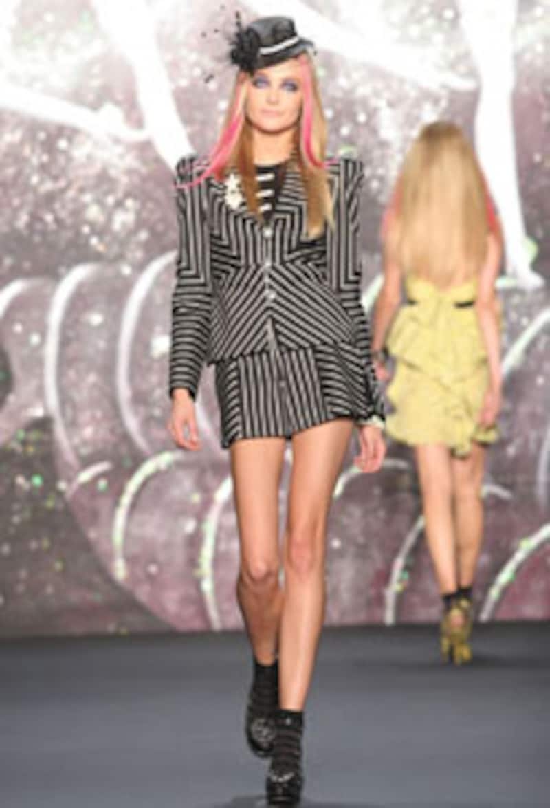 ANNA SUI