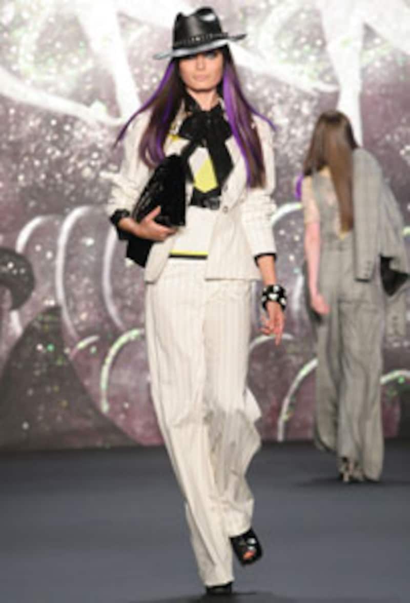 ANNA SUI