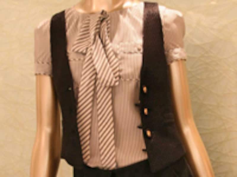 一枚あると便利！ベストで最旬スタイル