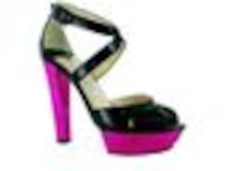 痛くないハイヒール！究極はジミー チュウ