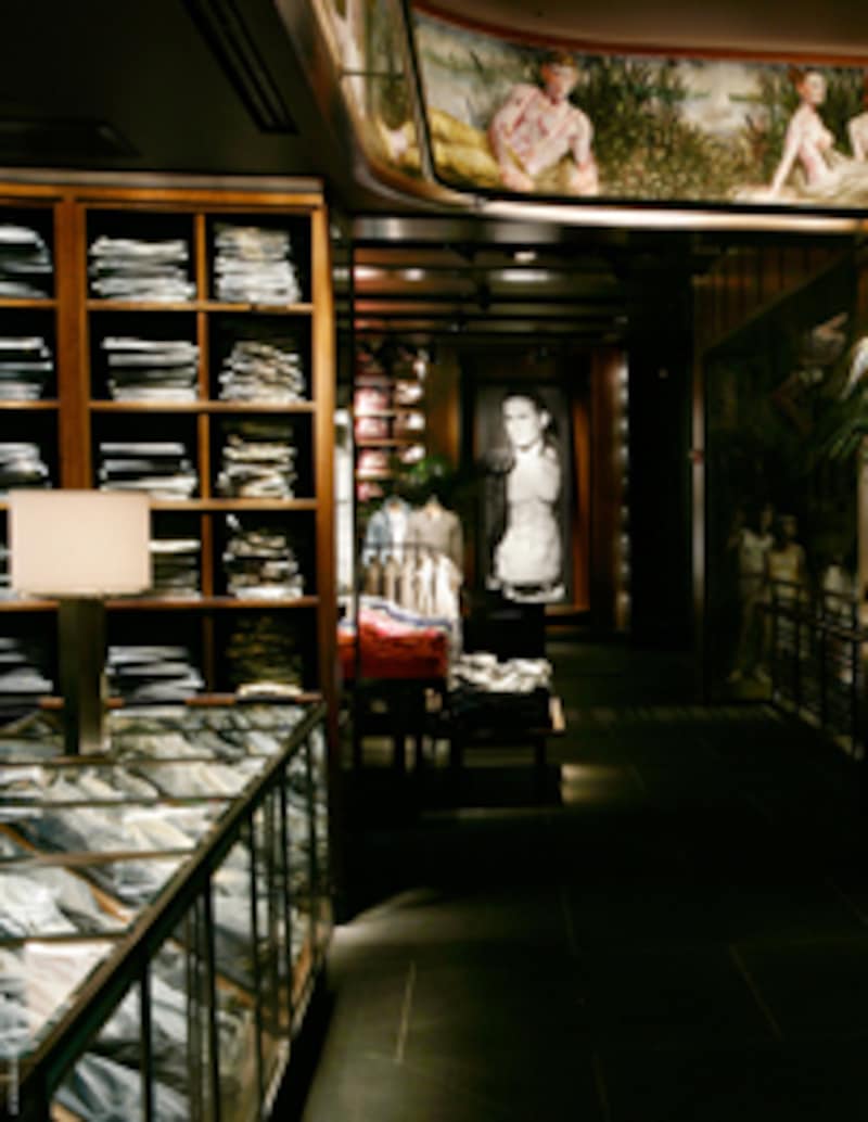 NY五番街のフラッグシップ店 店内