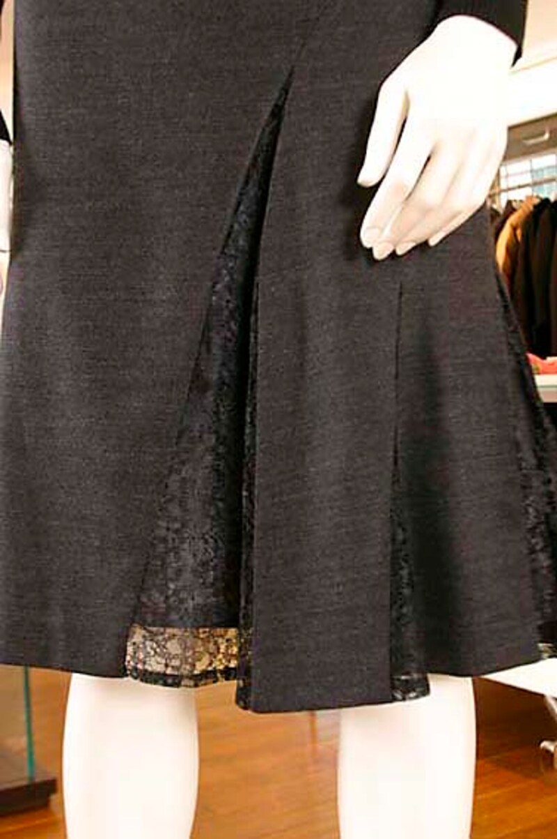 レース＆フリル・スカート