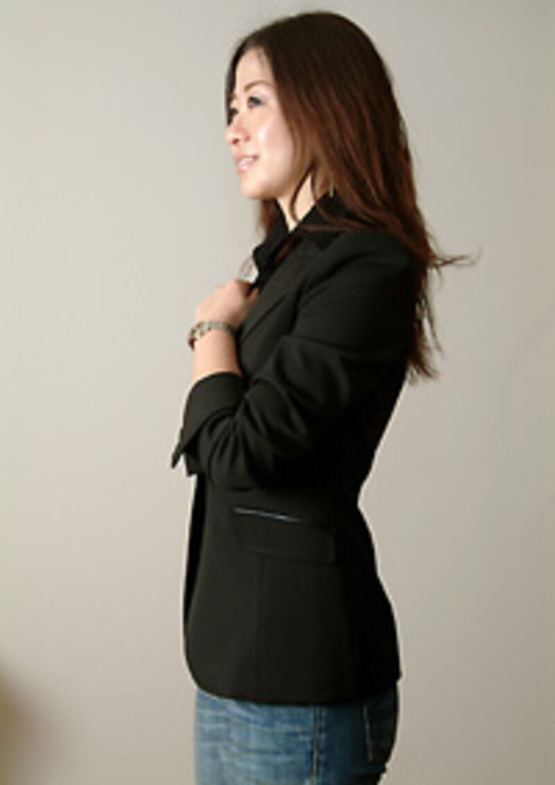 高めのウエスト位置