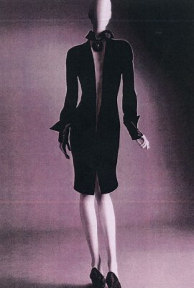 斬新なVカットが目を引く1994年の作品