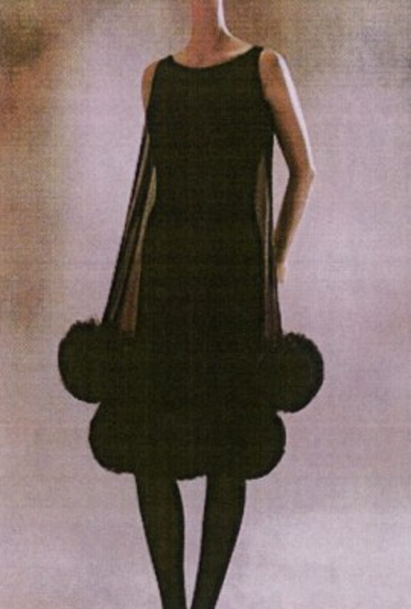 裾のトリミングがキュートなボリューム感を生む1961年の作品