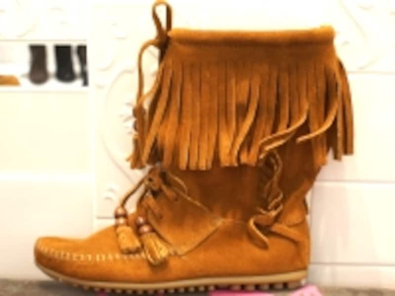 ブーツ人気ランキング第１位／ミネトンカフリンジブーツ