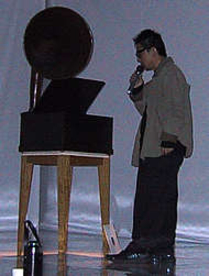 桑原茂一さん登場、蓄音機でのオープニング