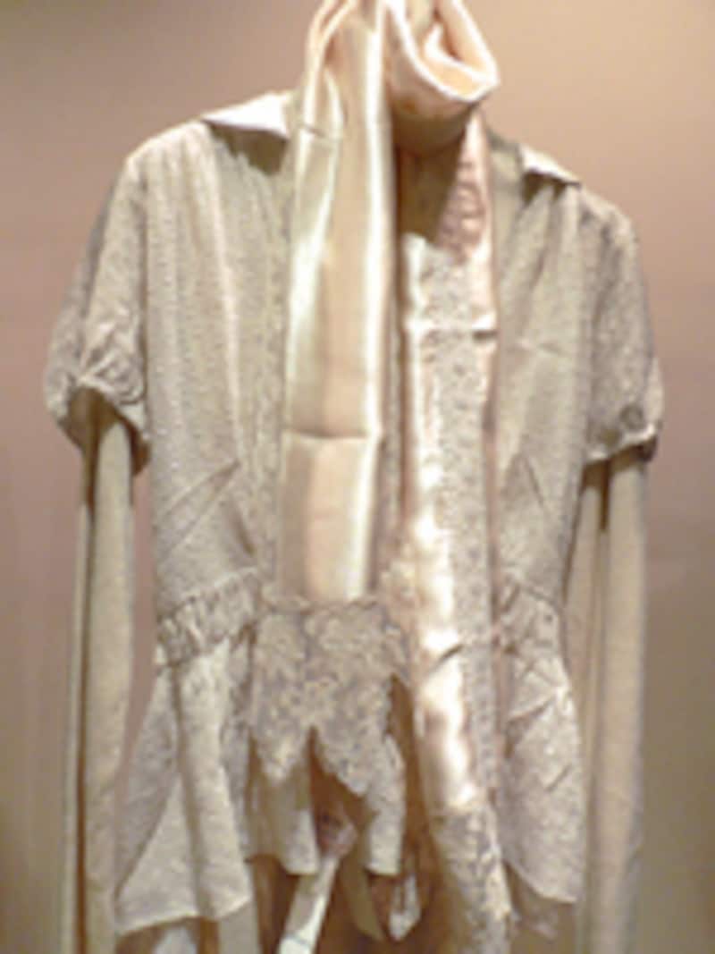 トップスのレイヤード例。