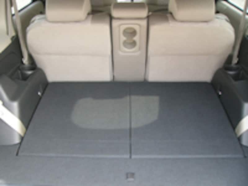 3列目シート両倒し