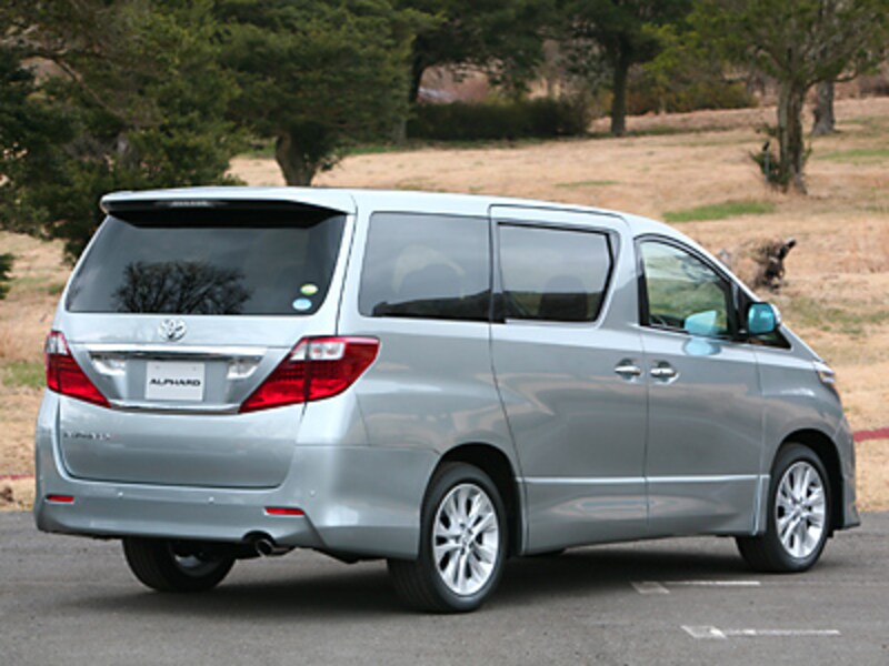 アルファード リア