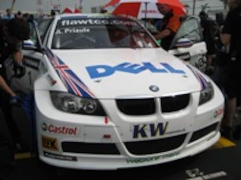 オートアート 1/18 BMW320i WTCC #42 ヨルグミューラー