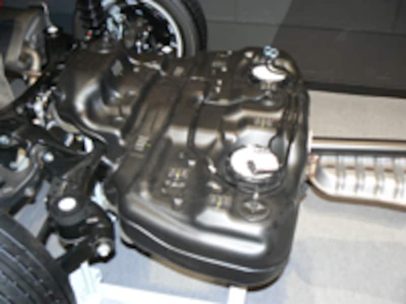 サスペンション