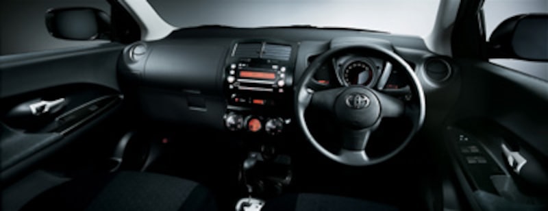 新型イスト・インパネ