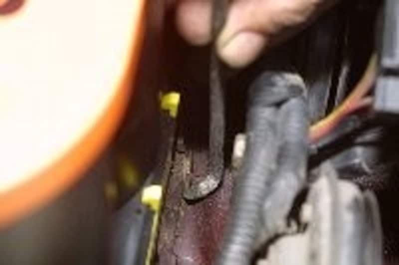 バッテリーブラケットをセットするundefinedその2